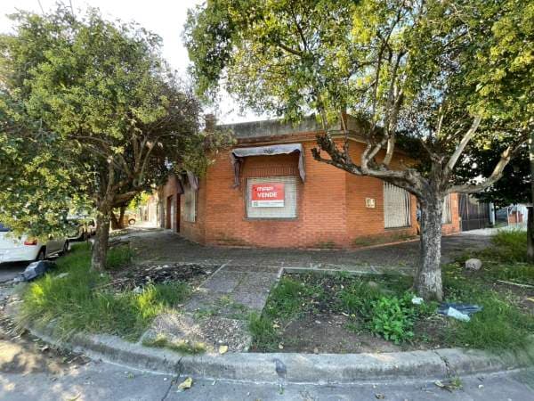 Casa a modernizar-Venta-Loma Hermosa - 1